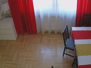 voyeurcam-julmodels-dining-2 camsoda