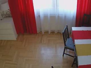 voyeurcam-julmodels-dining-2 camsoda