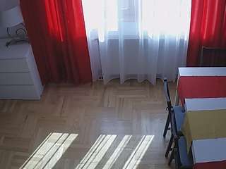 voyeurcam-julmodels-dining-2 camsoda