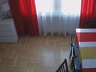 voyeurcam-julmodels-dining-2 camsoda