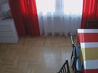 voyeurcam-julmodels-dining-2 camsoda