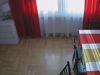 voyeurcam-julmodels-dining-2 camsoda