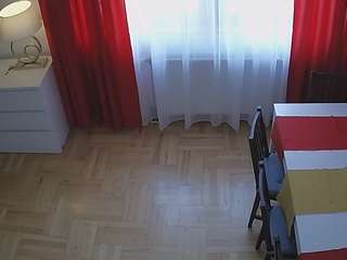 voyeurcam-julmodels-dining-2 camsoda