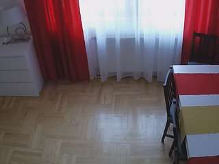 voyeurcam-julmodels-dining-2