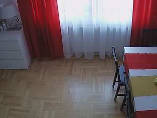 voyeurcam-julmodels-dining-2
