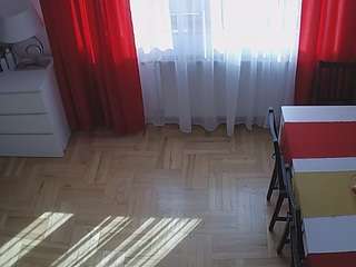 voyeurcam-julmodels-dining-2