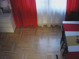 voyeurcam-julmodels-dining-2 camsoda