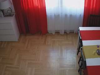 voyeurcam-julmodels-dining-2 camsoda