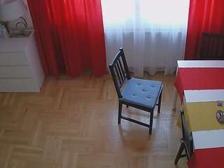 voyeurcam-julmodels-dining-2