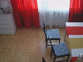 voyeurcam-julmodels-dining-2 camsoda