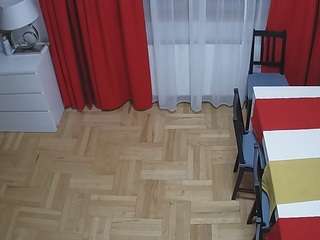 voyeurcam-julmodels-dining-2 camsoda