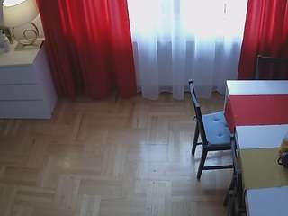 voyeurcam-julmodels-dining-2