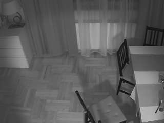 voyeurcam-julmodels-dining-2