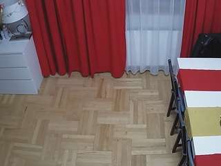 voyeurcam-julmodels-dining-2