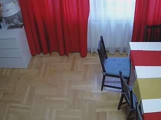 voyeurcam-julmodels-dining-2