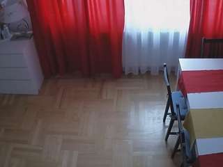 voyeurcam-julmodels-dining-2