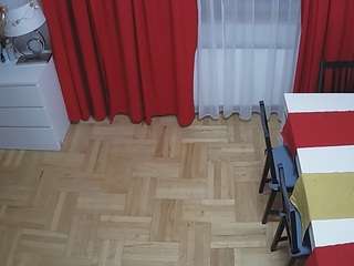 voyeurcam-julmodels-dining-2 camsoda