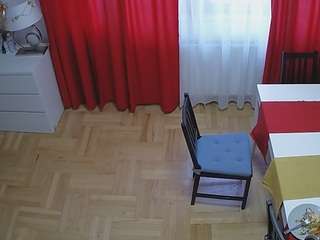 voyeurcam-julmodels-dining-2