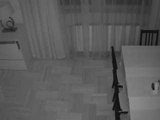 voyeurcam-julmodels-dining-2