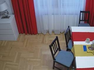 voyeurcam-julmodels-dining-2