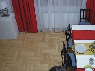 voyeurcam-julmodels-dining-2