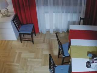 voyeurcam-julmodels-dining-2 webcam