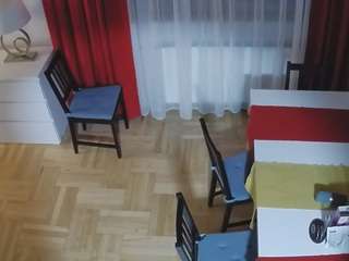 voyeurcam-julmodels-dining-2 webcam