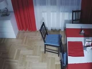 voyeurcam-julmodels-dining-2