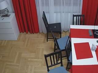 voyeurcam julmodels dining 2