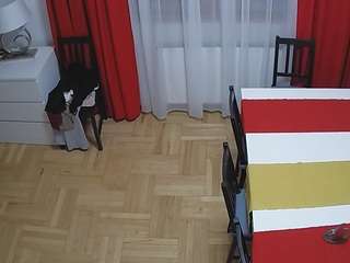 voyeurcam-julmodels-dining-2 live cam profile