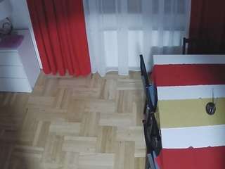 voyeurcam-julmodels-dining-2