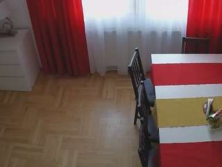 voyeurcam-julmodels-dining-2