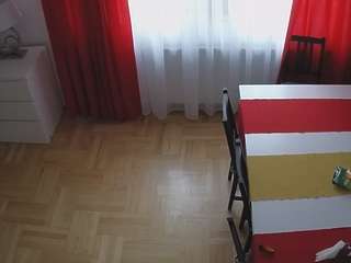 voyeurcam-julmodels-dining-2 webcam model