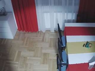 voyeurcam-julmodels-dining-2