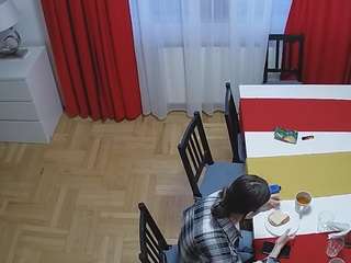 voyeurcam-julmodels-dining-2