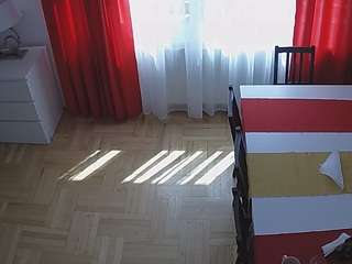 voyeurcam-julmodels-dining-2 Live Webcam on CamSoda