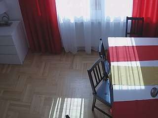 voyeurcam-julmodels-dining-2