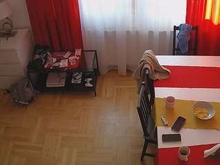 voyeurcam julmodels dining 2