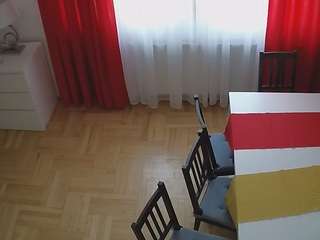 voyeurcam-julmodels-dining-2