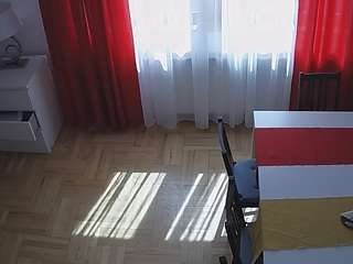voyeurcam-julmodels-dining-2