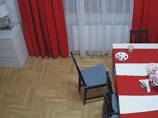voyeurcam-julmodels-dining-2