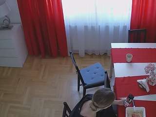voyeurcam-julmodels-dining-2
