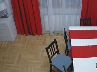voyeurcam-julmodels-dining-2