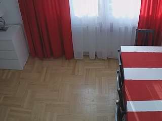 voyeurcam-julmodels-dining-2