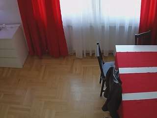 voyeurcam-julmodels-dining-2