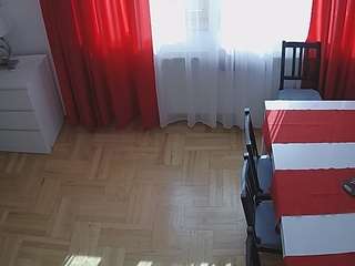 voyeurcam-julmodels-dining-2