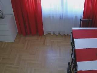 voyeurcam-julmodels-dining-2