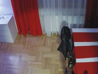 voyeurcam-julmodels-dining-2