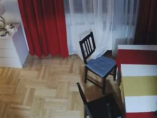 voyeurcam-julmodels-dining-2