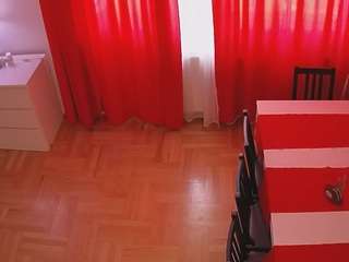 voyeurcam-julmodels-dining-2